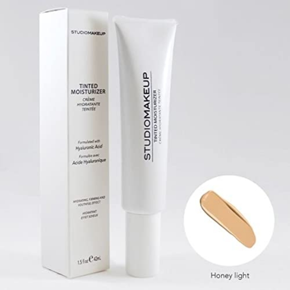 Studio makeup Tinted Moisturizer